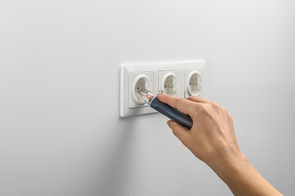 پریز خراب